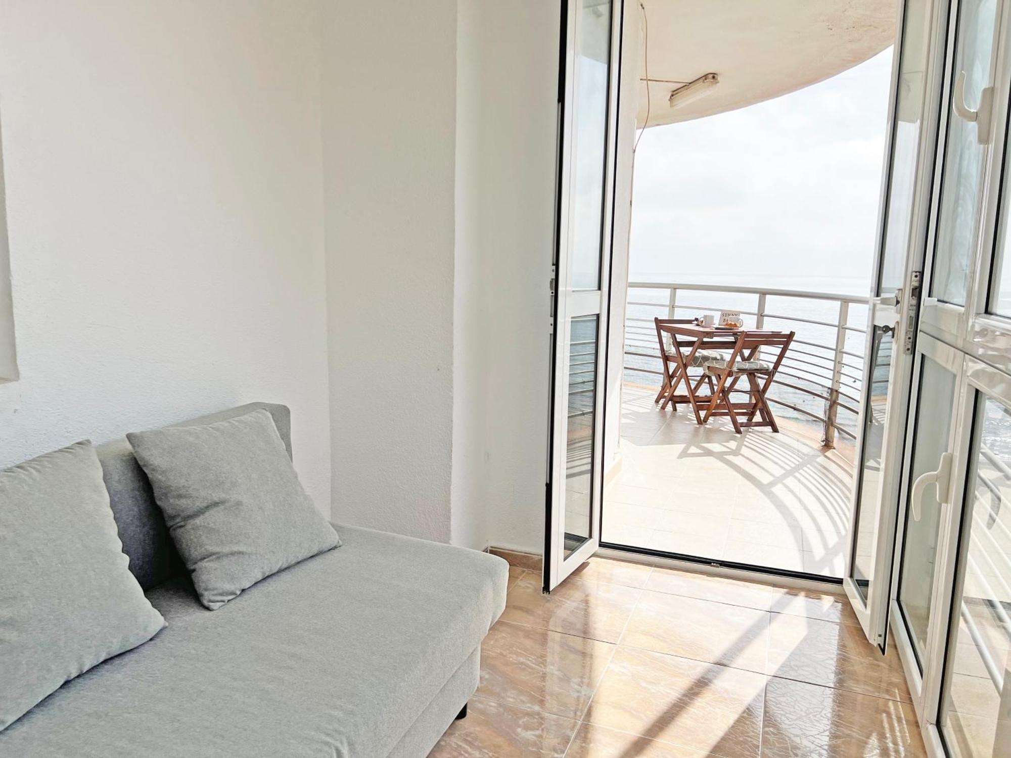 Atico Frente Al Mar 2 Terrazas Barbacoa Y Parking Sujeto A Disponibilidad *