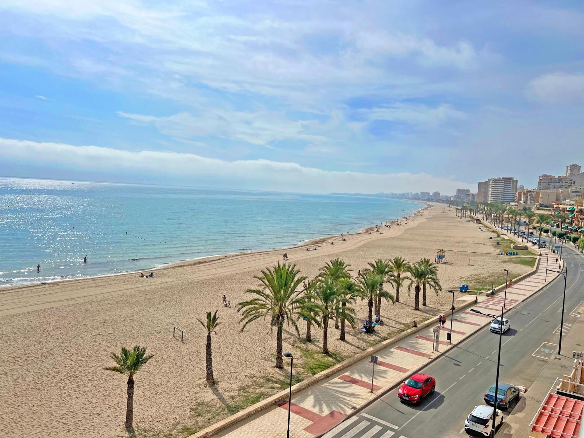 Atico Frente Al Mar 2 Terrazas Barbacoa Y Parking Sujeto A Disponibilidad *