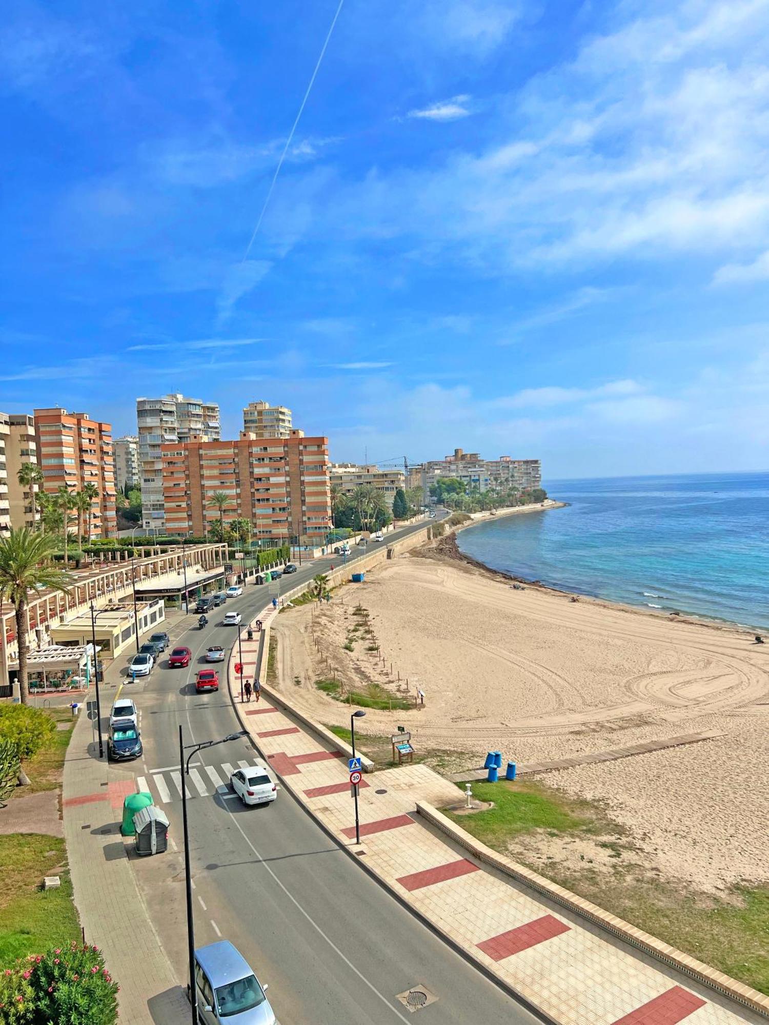 Atico Frente Al Mar 2 Terrazas Barbacoa Y Parking Sujeto A Disponibilidad * El Campello